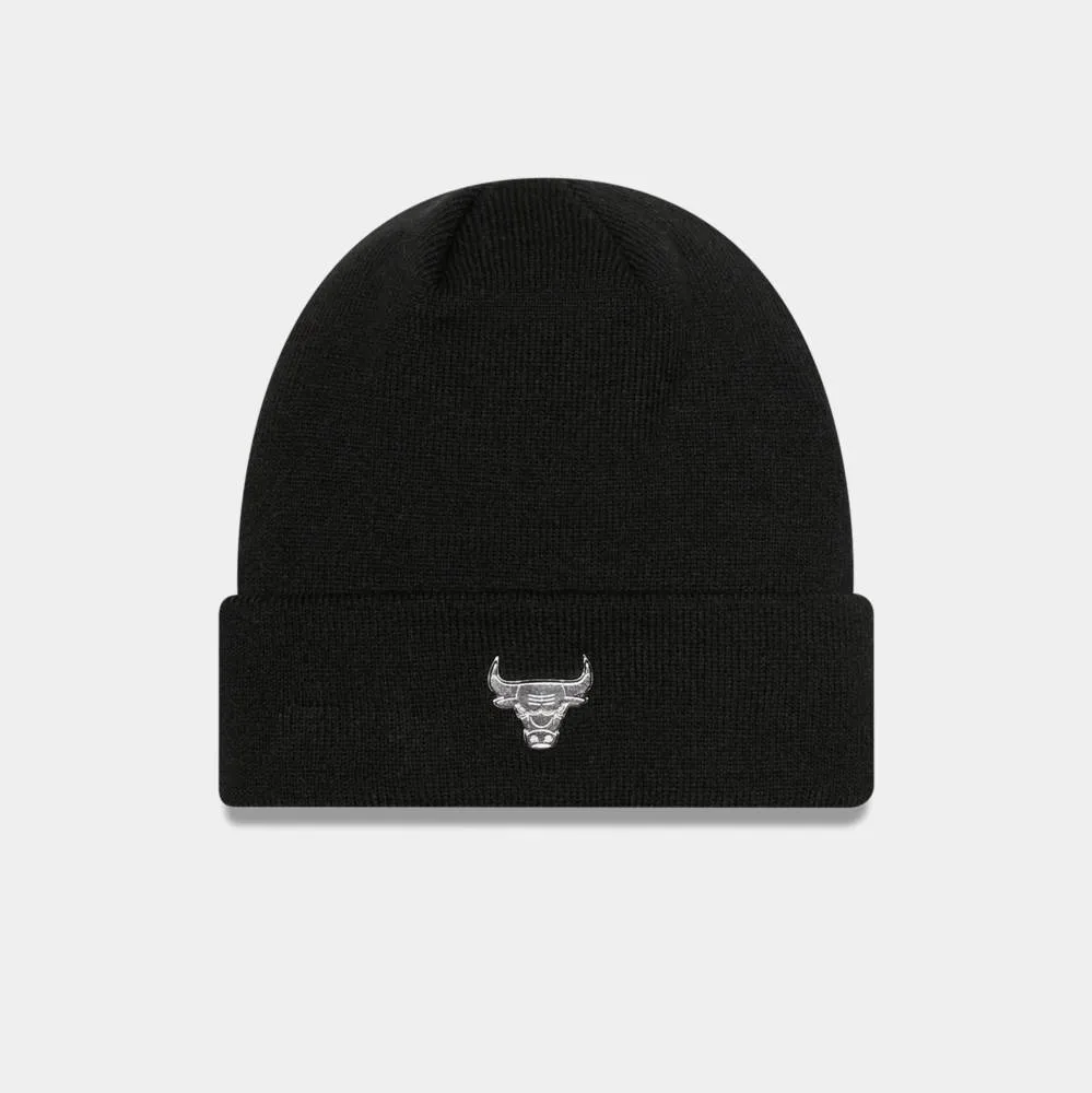 NEW ERA CHICAGO BULLS METALLIC BADGE CUFF BEANIE