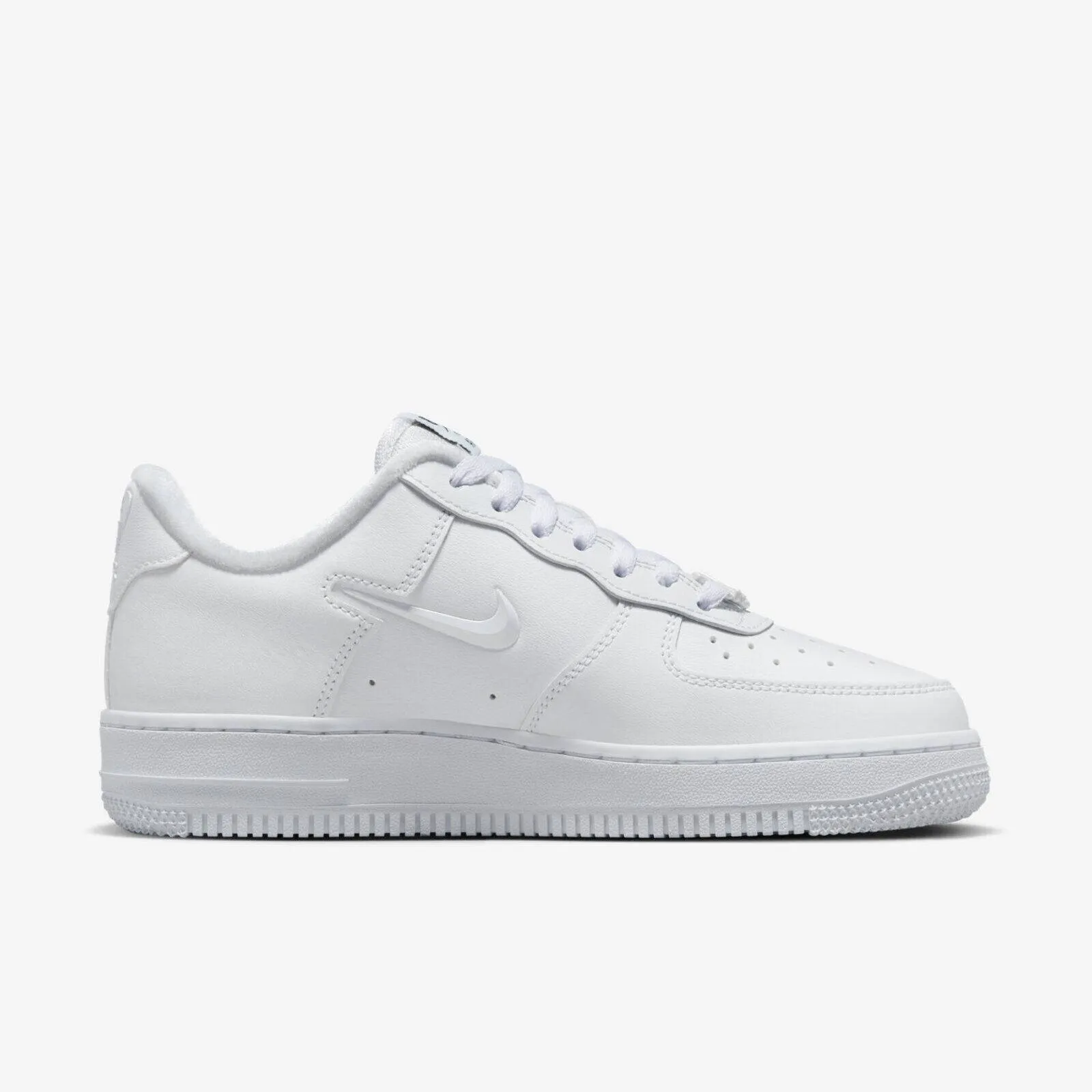 NIKE AIR FORCE 07 LOW