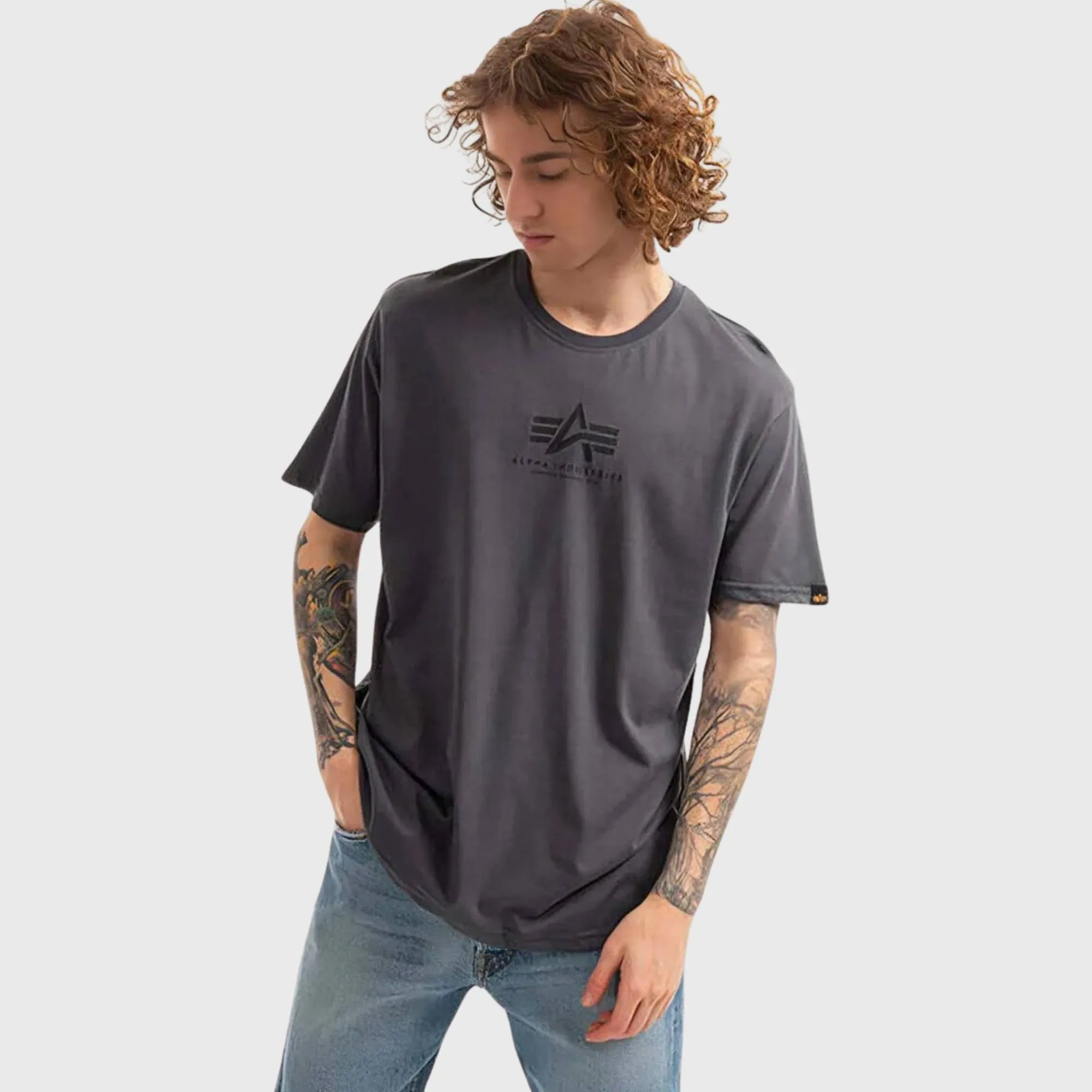 ALPHA INDUSTRIES BASIC MID LOGO T-SHIRT