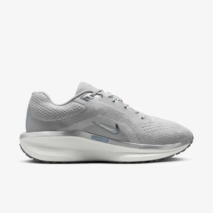 NIKE WOMENS AIR WINFLO 11