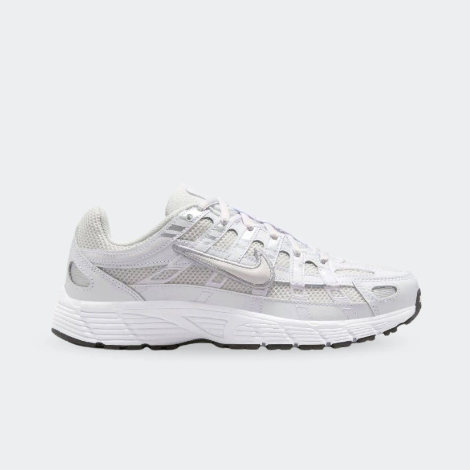 NIKE P-6000 BG