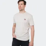 TOMMY JEANS REGULAR BADGE TEE