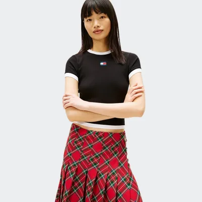 TOMMY JEANS SLIM SH BADGE RIB