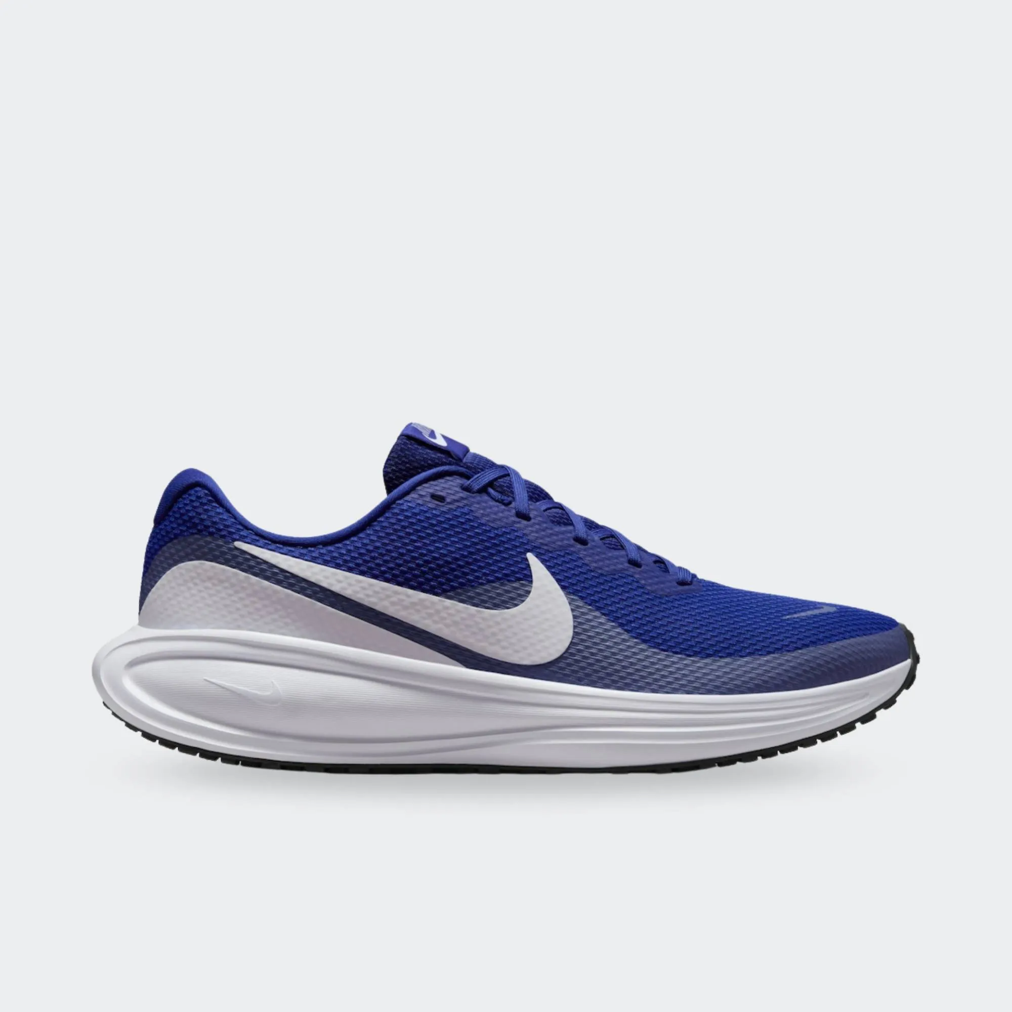 NIKE REVOLUTION 8