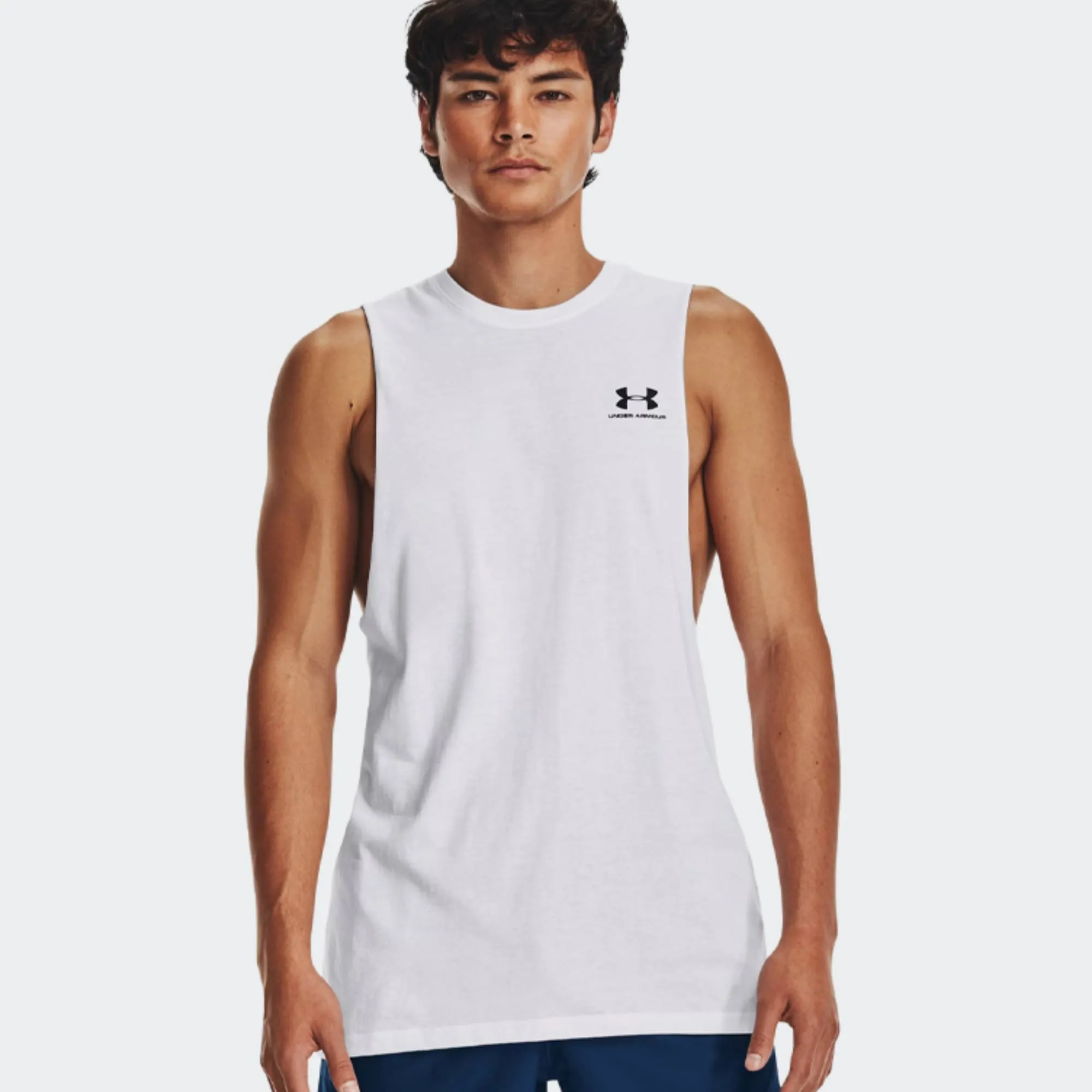 UNDER ARMOUR LEFT CHEST CUT OFF TANK