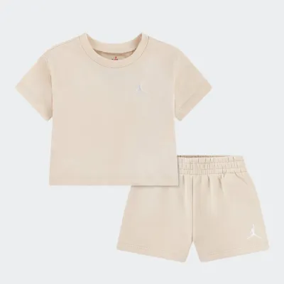 NIKE BROOKLYN ESSENTIAL SHORT SET