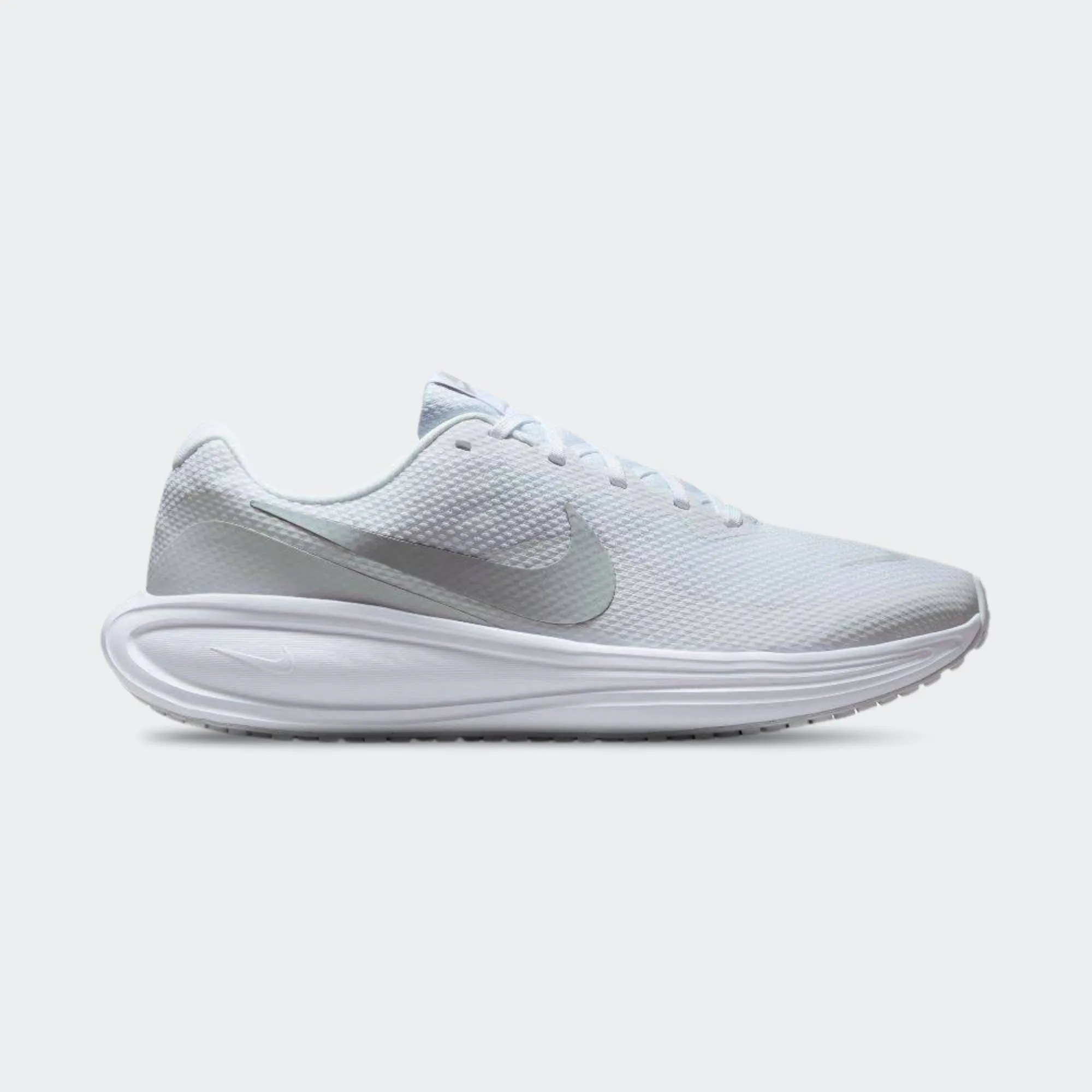 NIKE REVOLUTION 8