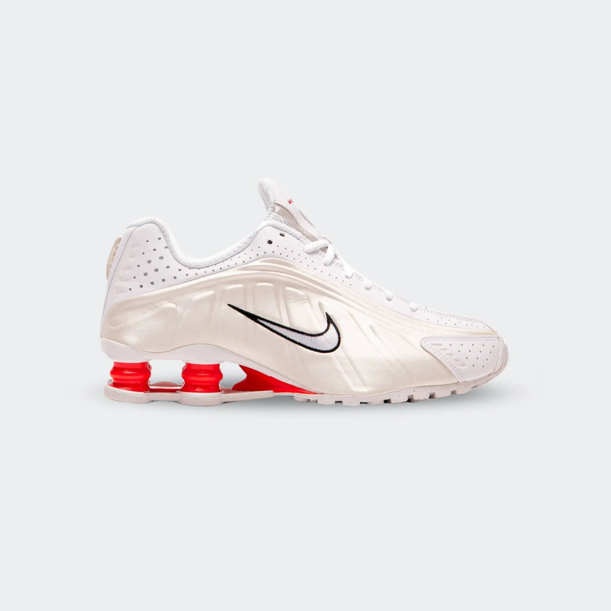 NIKE WOMENS SHOX R4