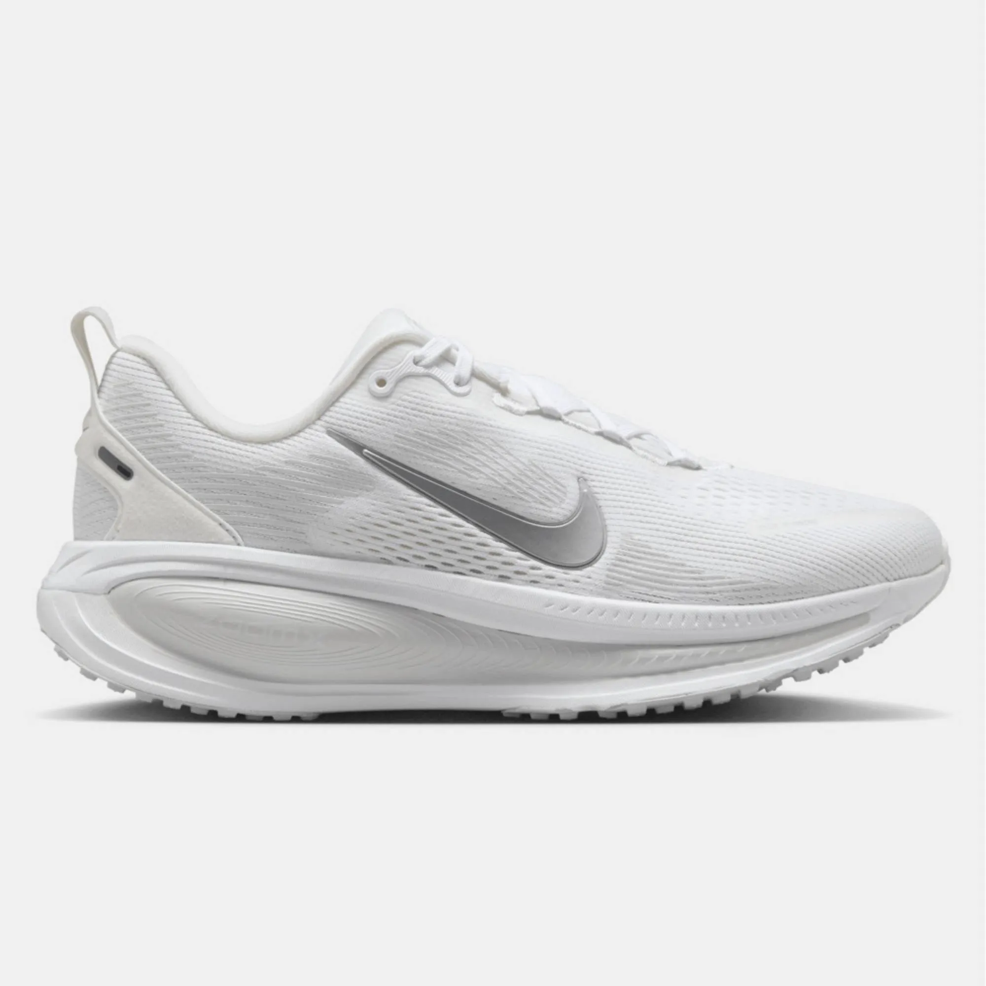 NIKE WOMENS VOMERO 18