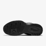 NIKE AIR MONARCH IV