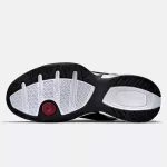 NIKE AIR MONARCH IV