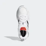 ADIDAS STRUTTER