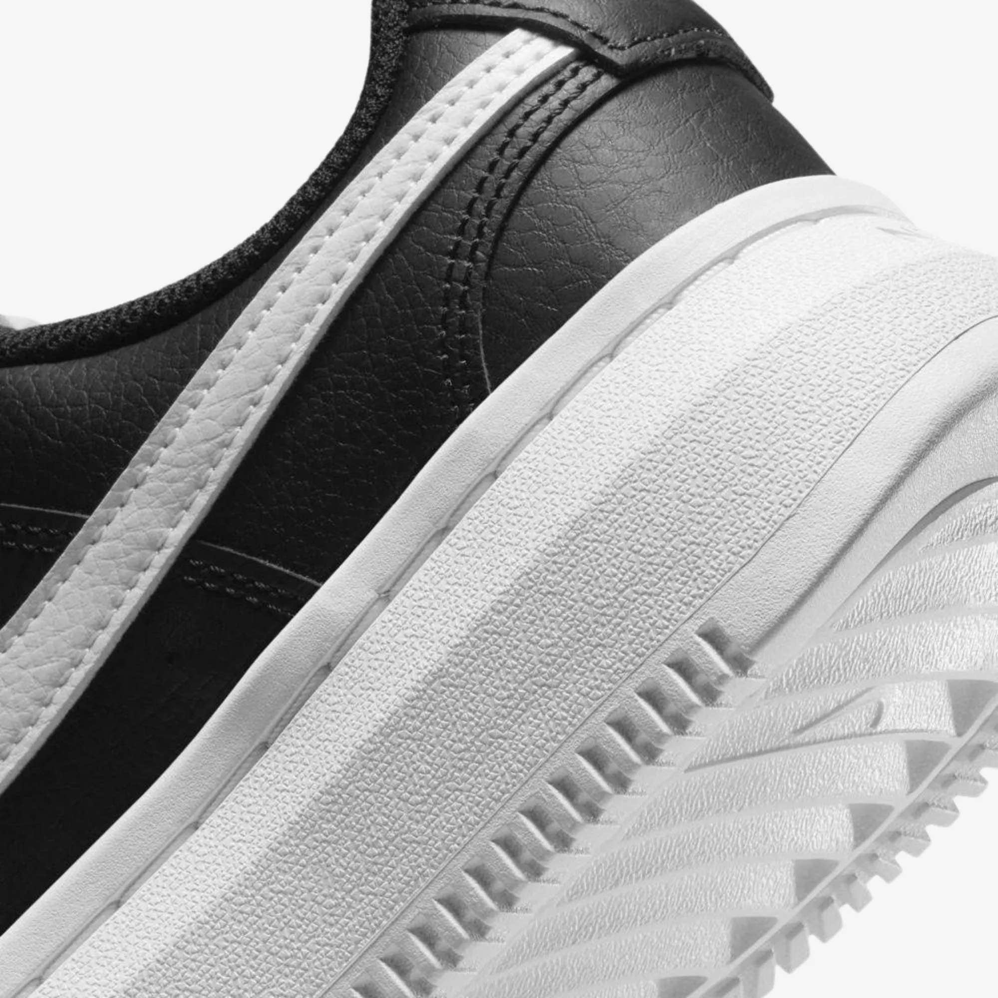 NIKE COURT VISION ALTA