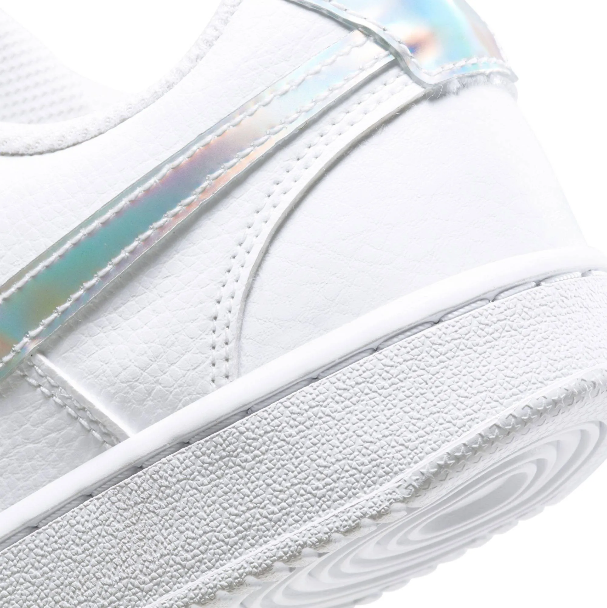 NIKE COURT VISION LOW