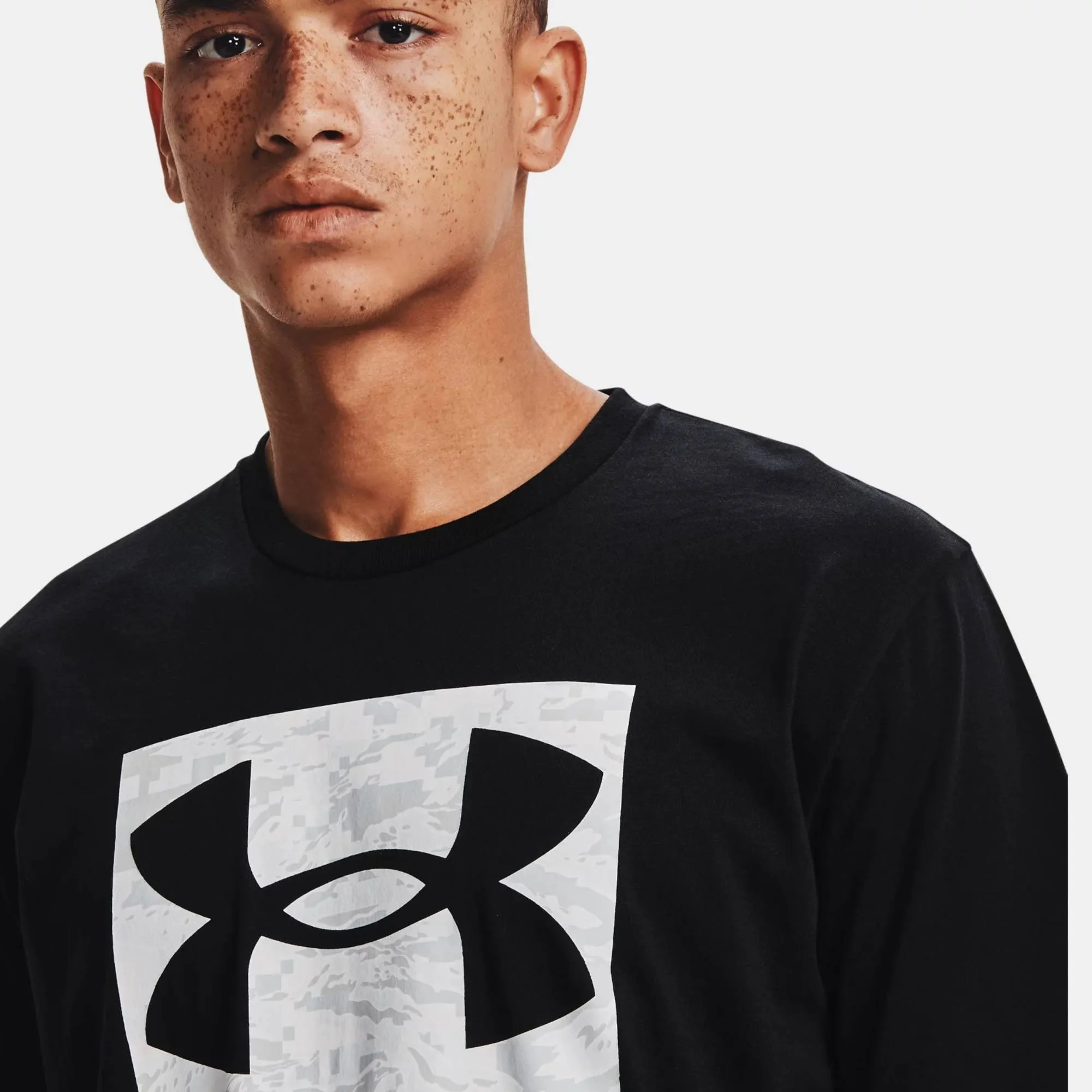 UNDER ARMOUR ABC CAMO BOXED LOGO TSHIRT