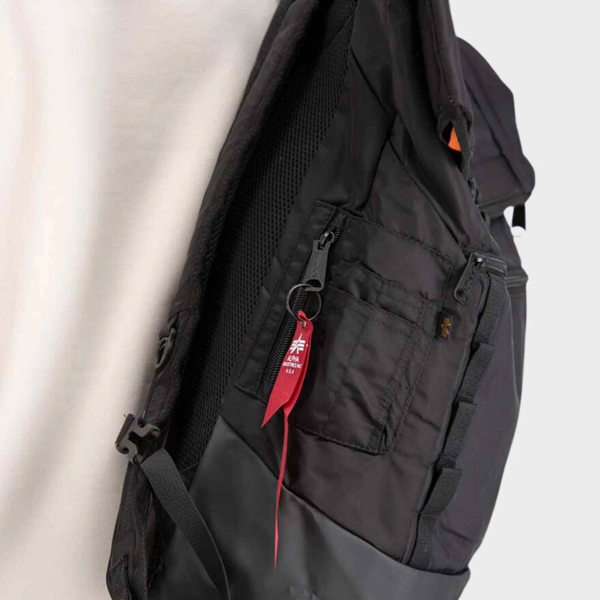 ALPHA INDUSTRIES CREW RT BAG