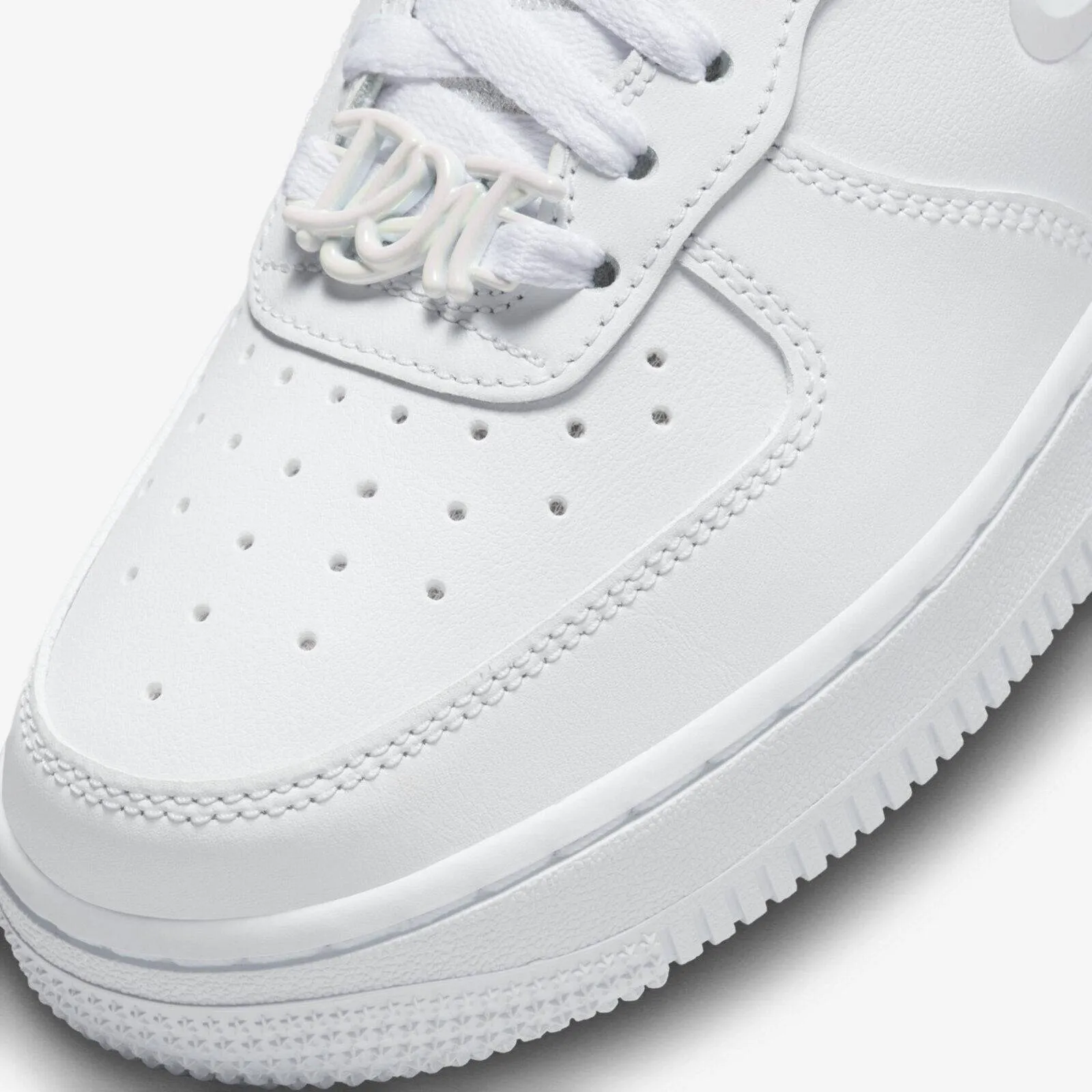 NIKE AIR FORCE 07 LOW