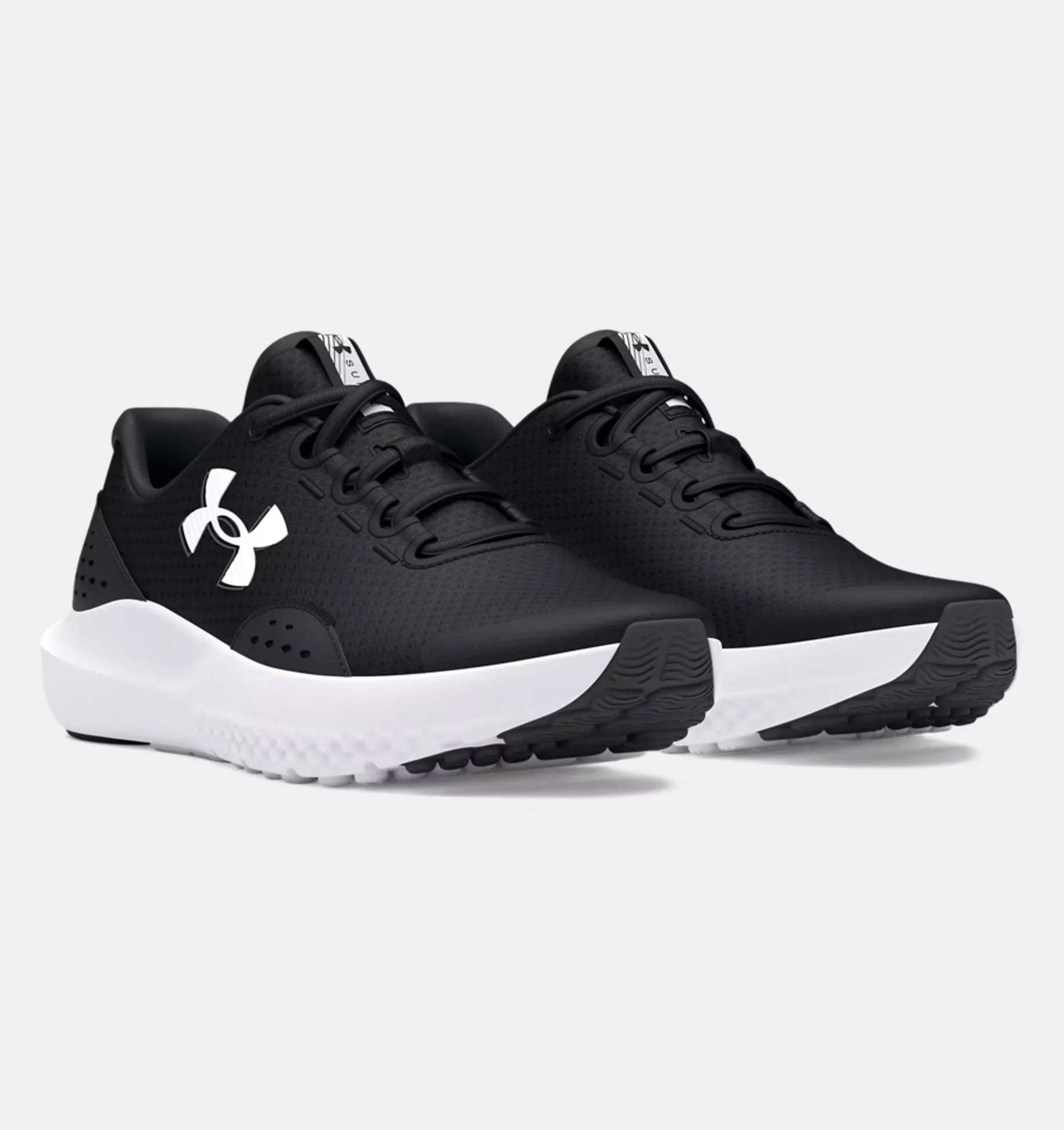 UNDER ARMOUR GS SURGE 4