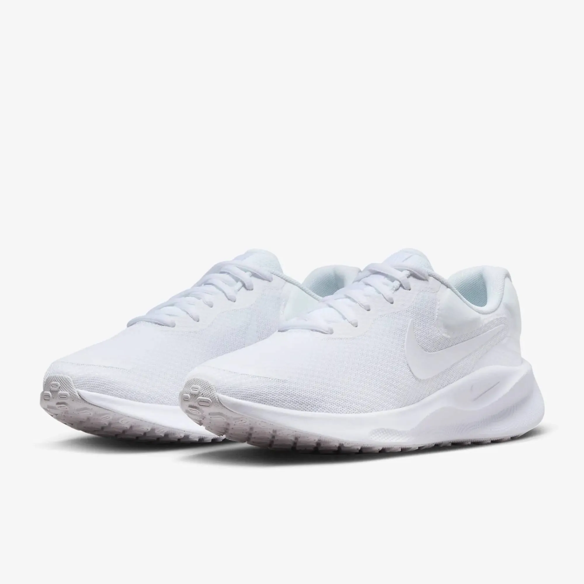 NIKE REVOLUTION 7