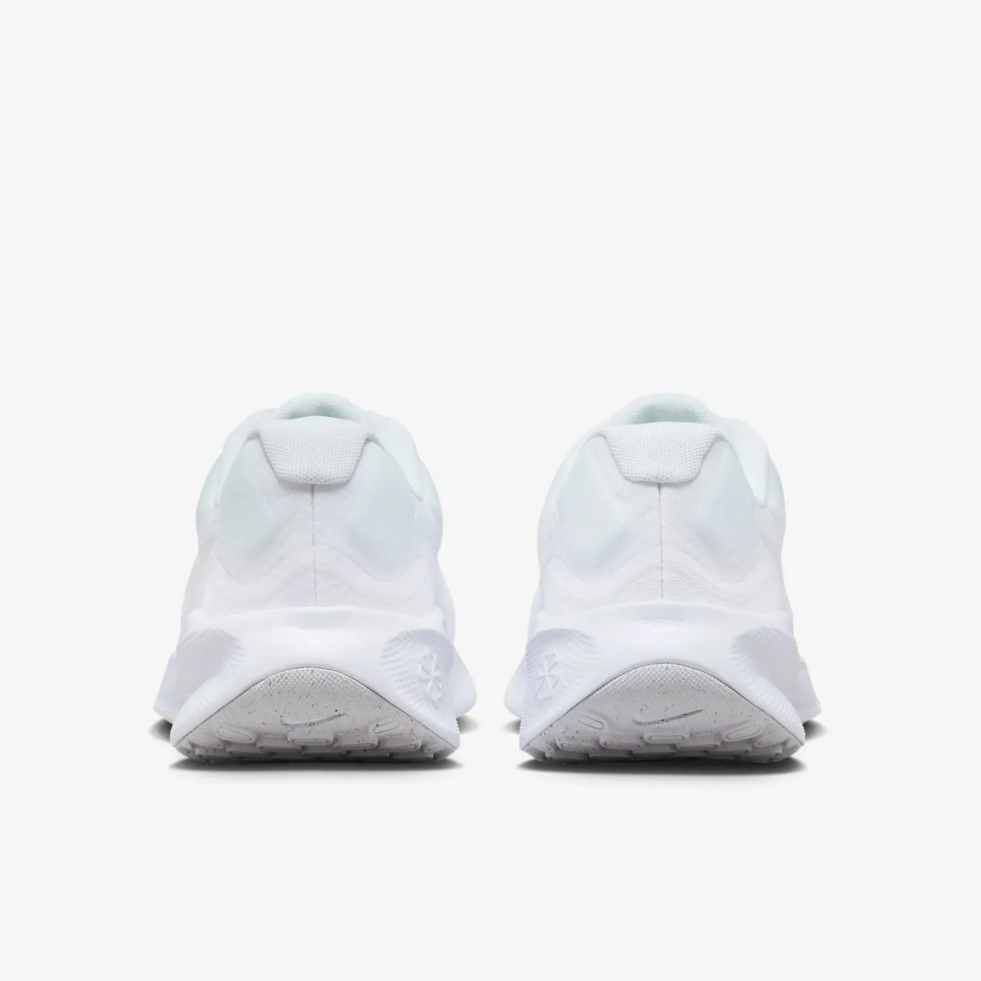 NIKE REVOLUTION 7