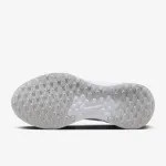 NIKE REVOLUTION 7
