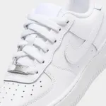 NIKE AIR FORCE 1 LE