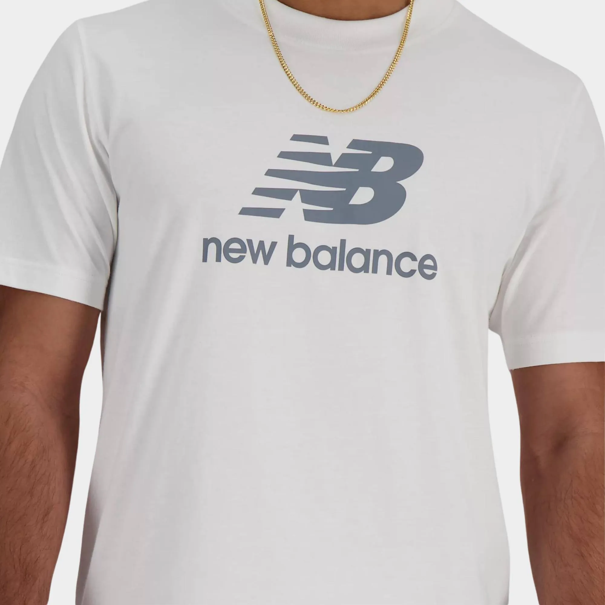 NEW BALANCE SPORT ESSENTIALS LOGO T-SHIRT