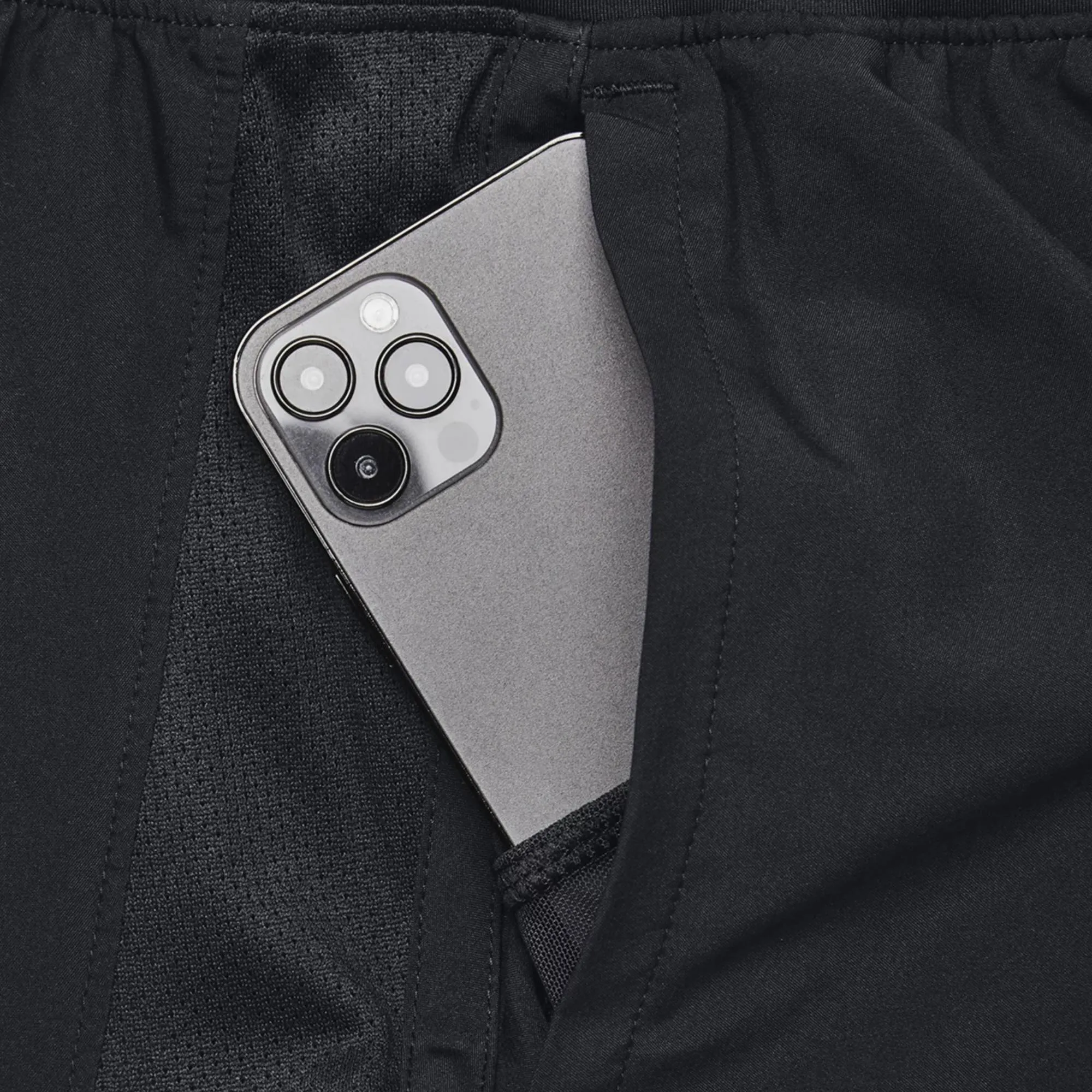 UNDER ARMOUR LAUNCH 7'' 2-IN-1 SHORT
