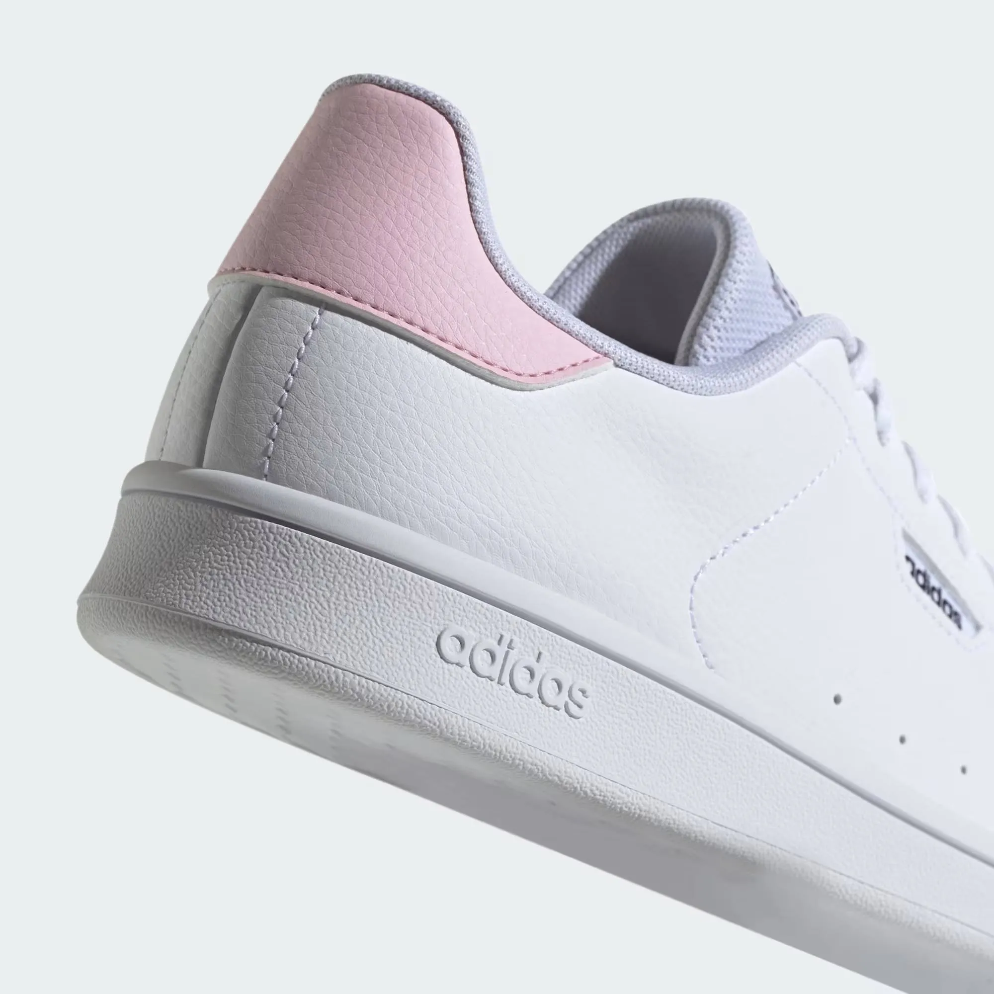 ADIDAS URBAN COURT