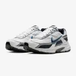 NIKE INITIATOR