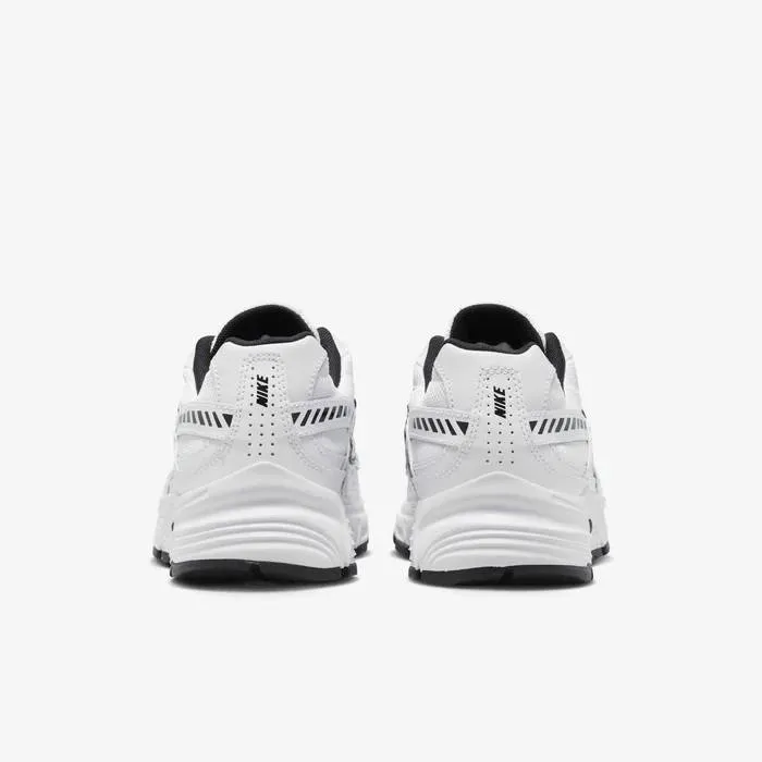 NIKE INITIATOR