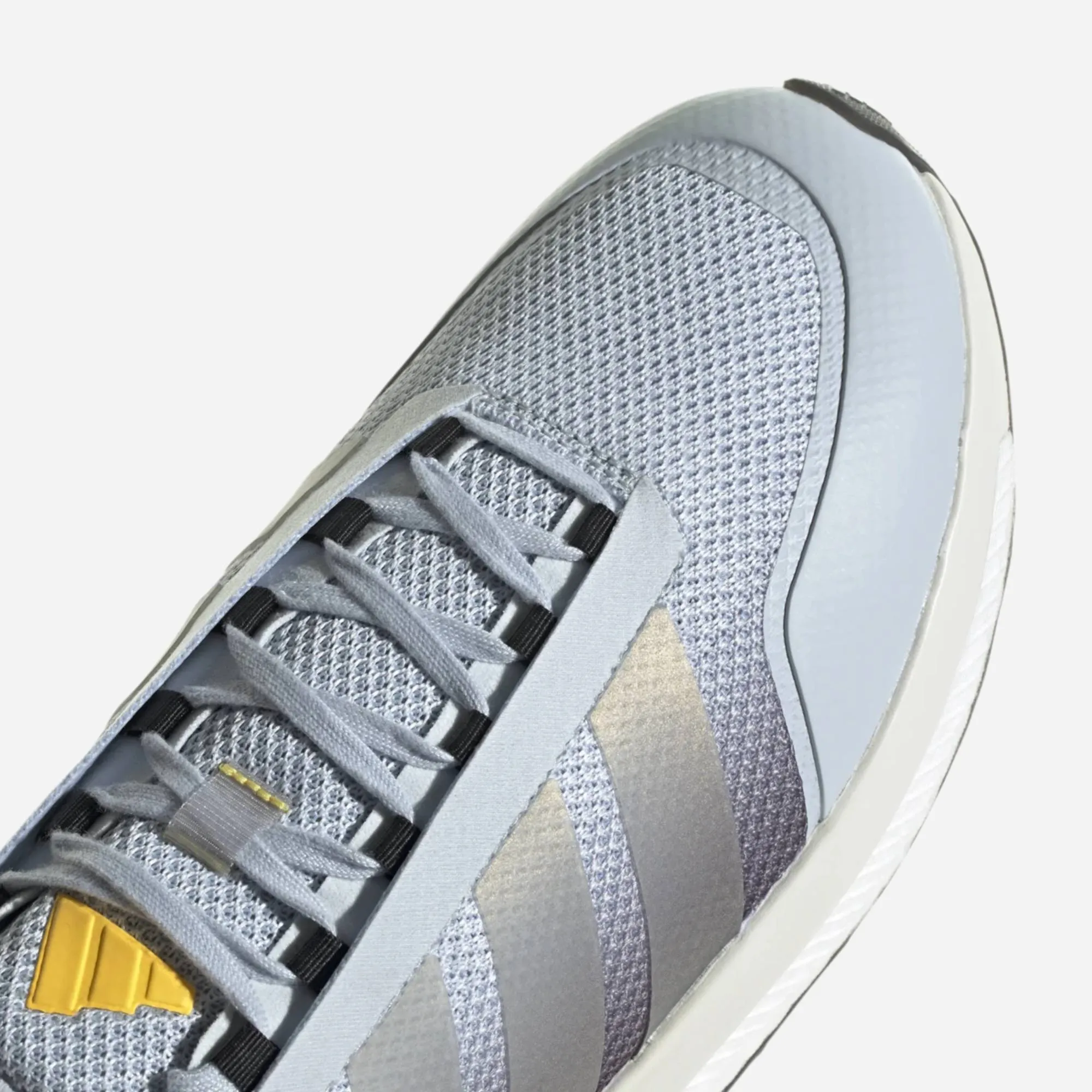 ADIDAS AVRYN