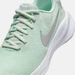 NIKE REVOLUTION 7