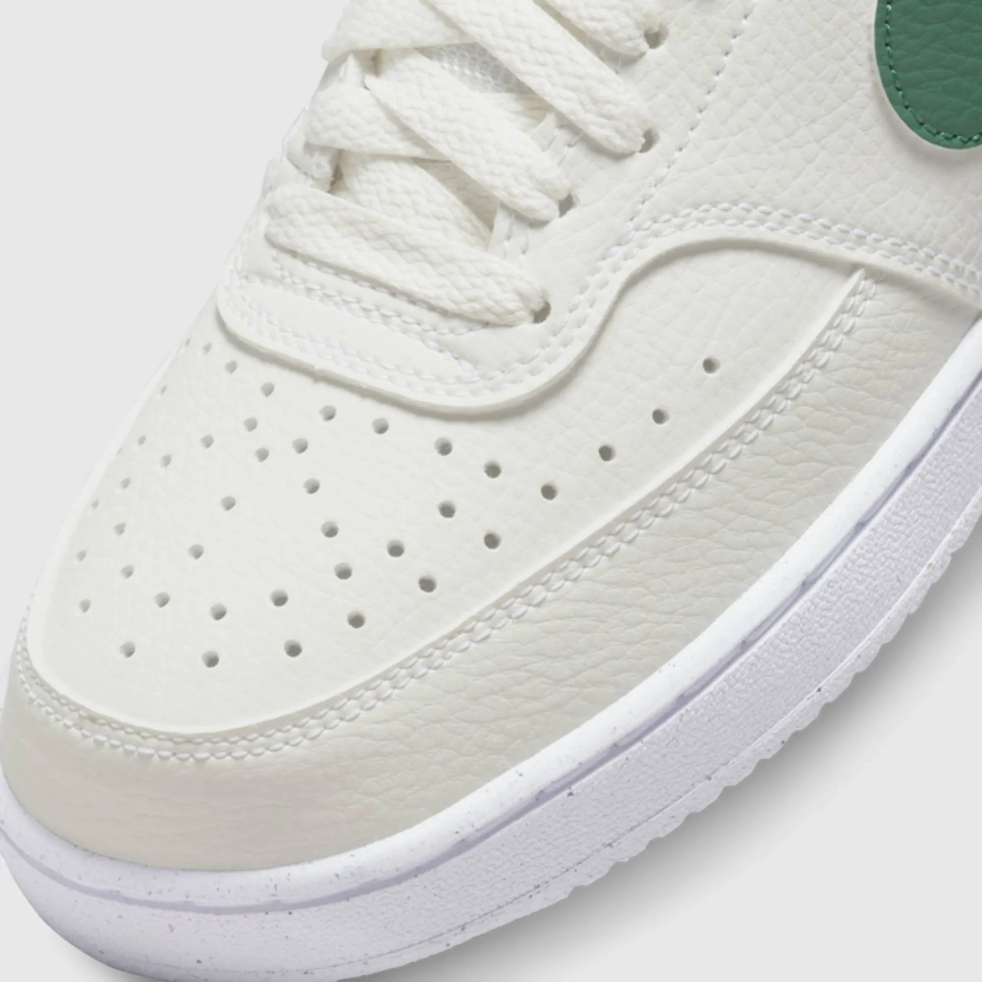 NIKE COURT VISION LOW NN