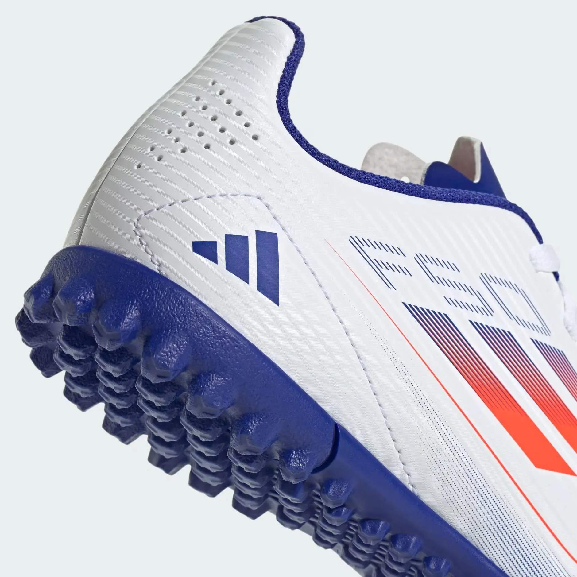 ADIDAS F50 CLUB TF JUNIOR