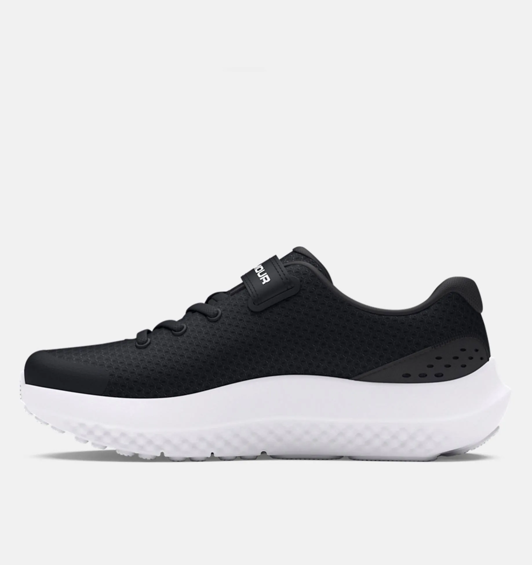 UNDER ARMOUR BOYS SURGE 4