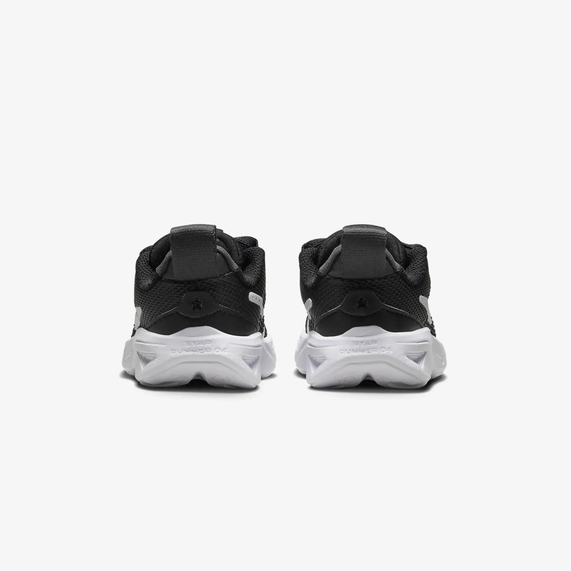 NIKE STAR RUNNER 4
