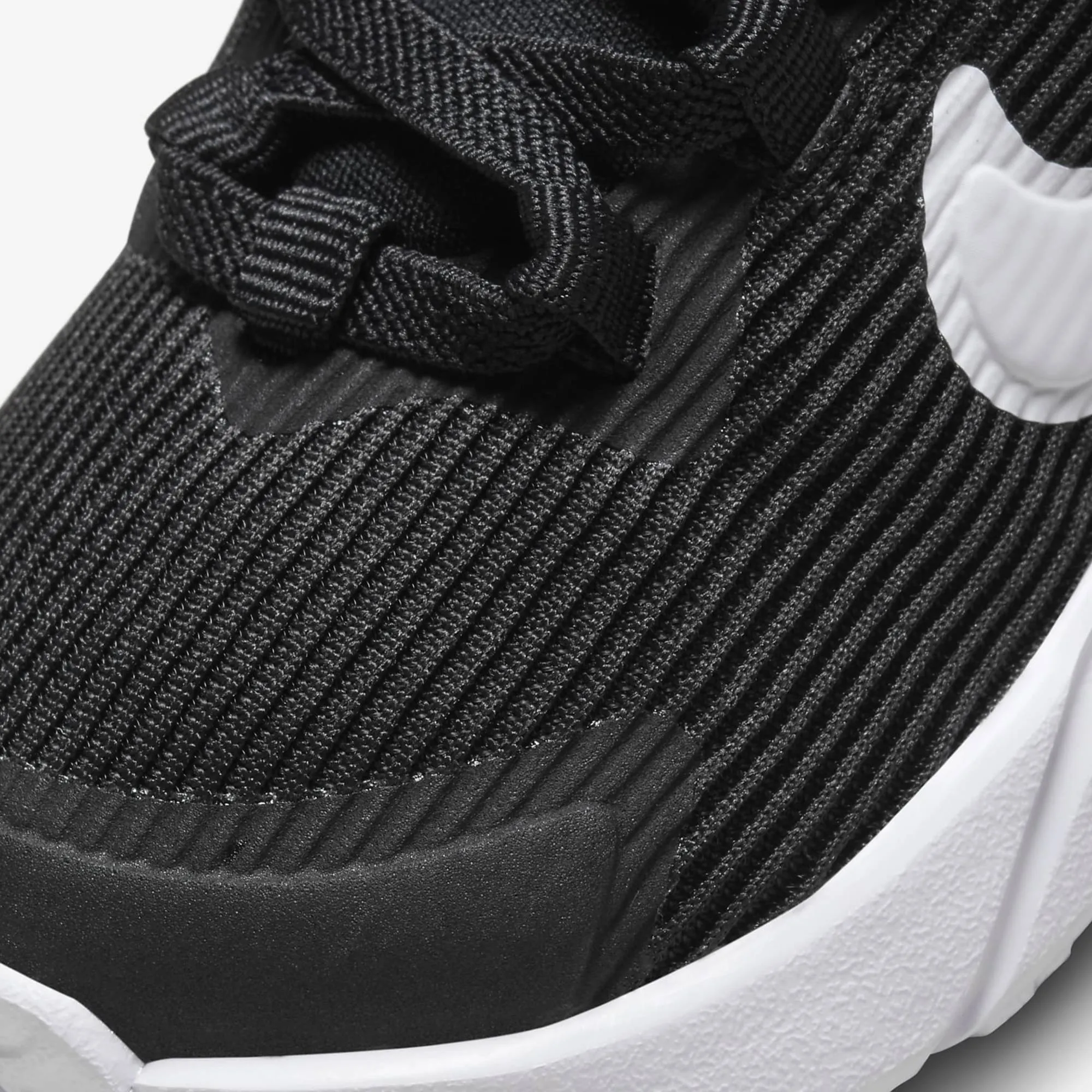 NIKE STAR RUNNER 4