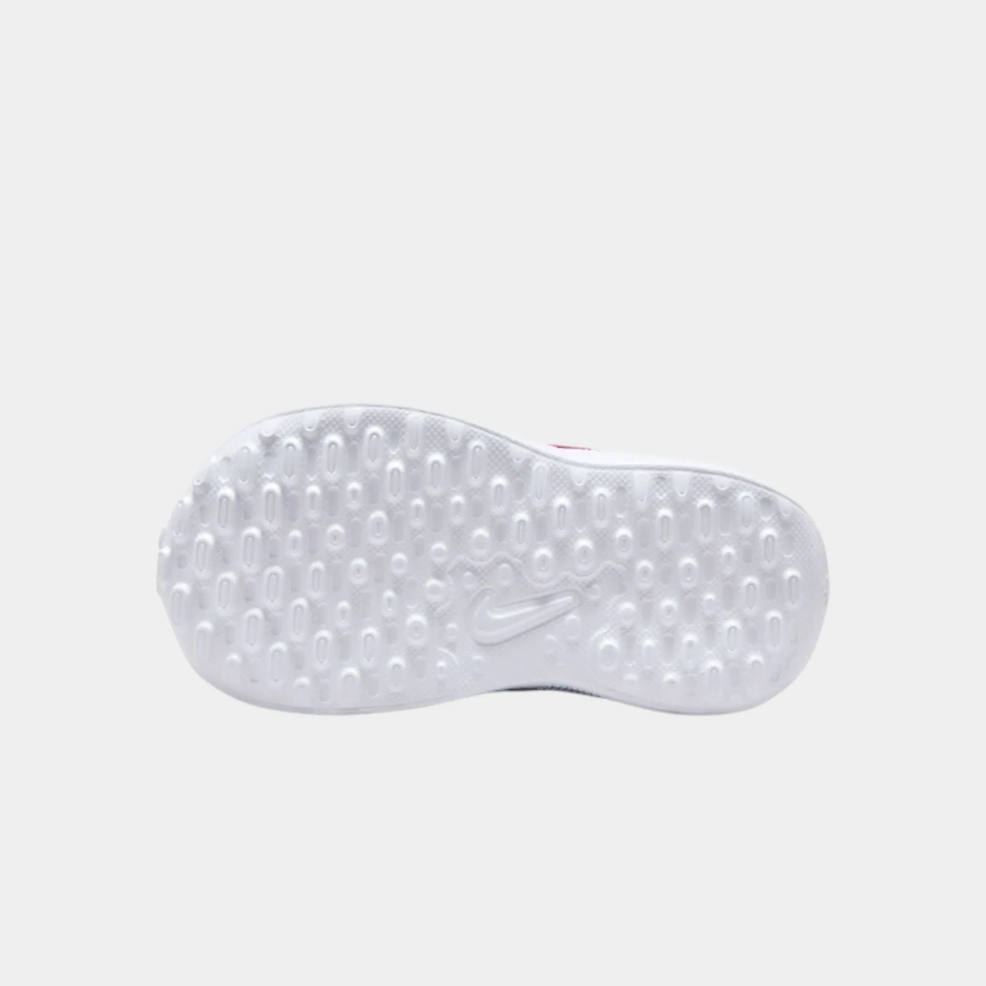 NIKE REVOLUTION 7