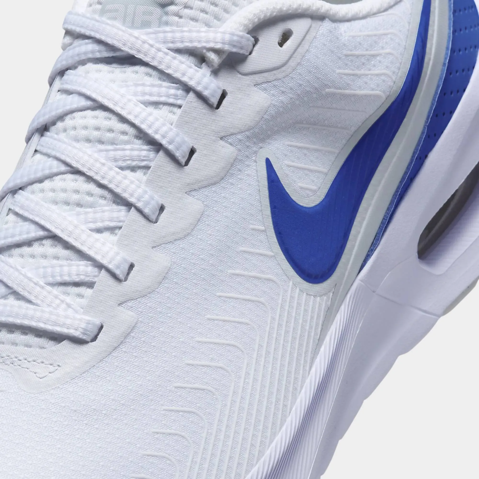 NIKE AIR MAX NUAXIS