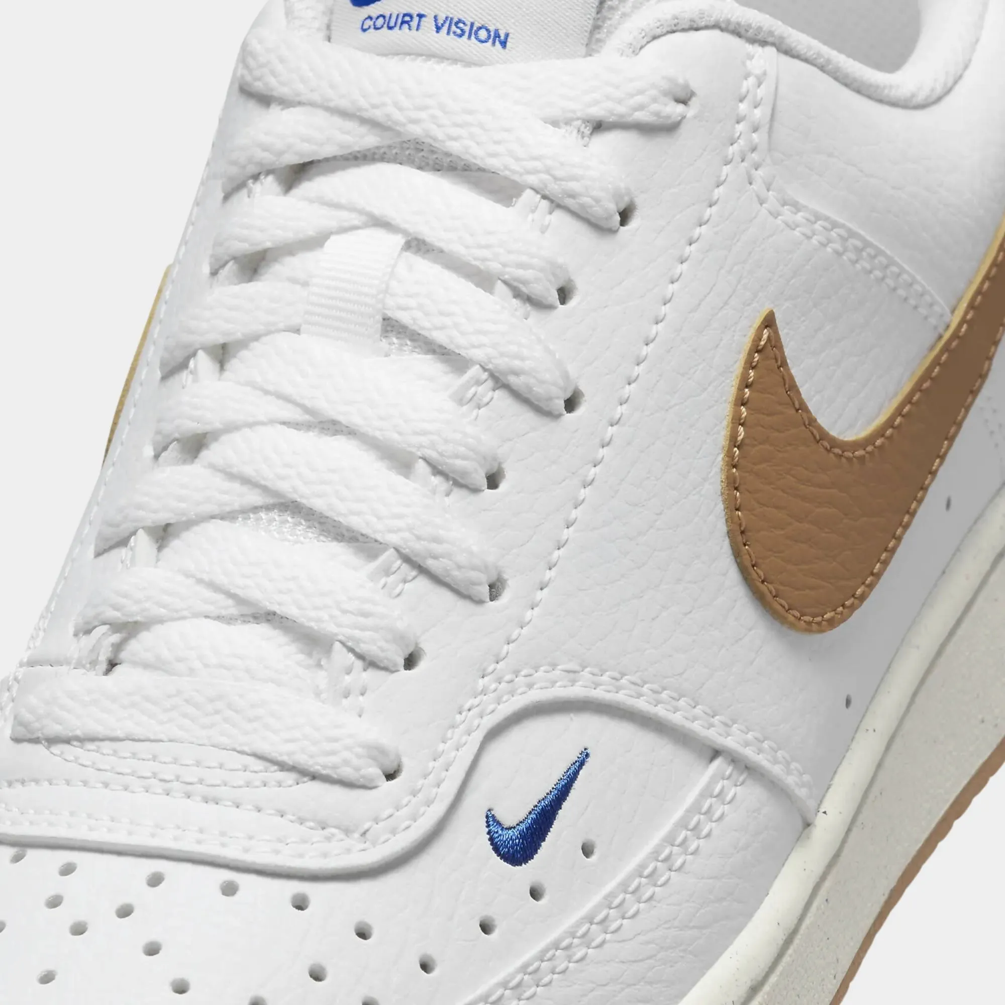 NIKE COURT VISION LOW