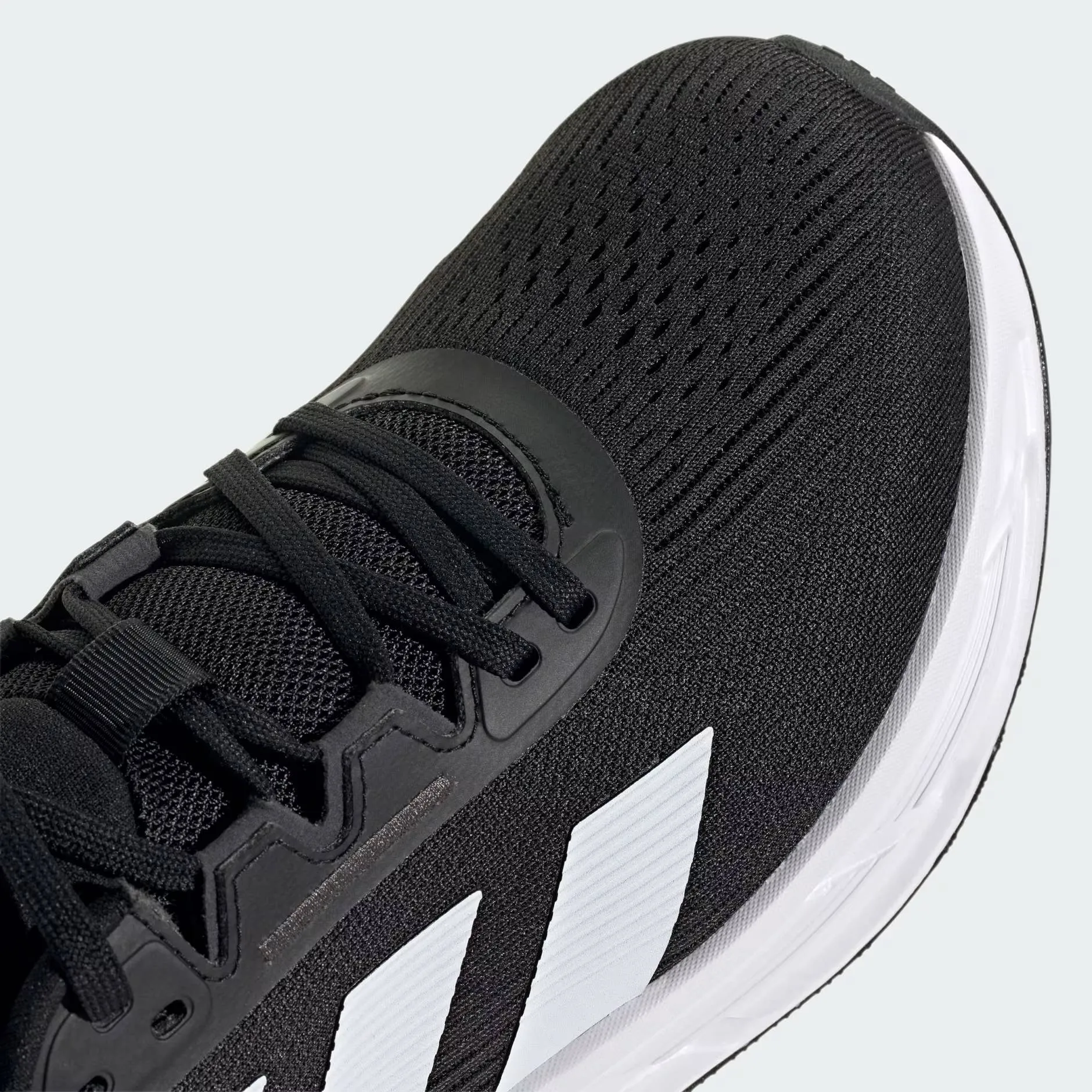 ADIDAS QUESTAR 3