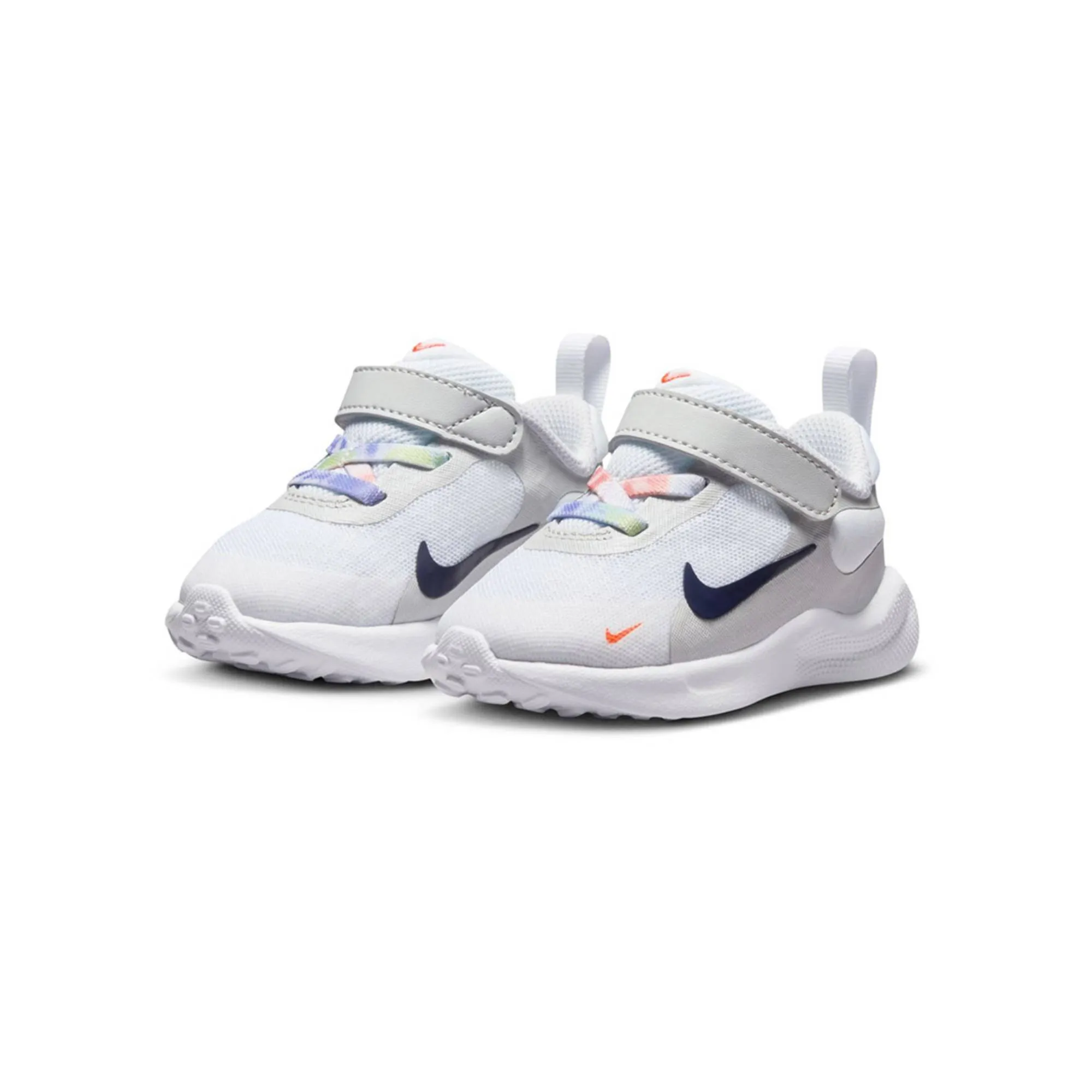 NIKE REVOLUTION 7