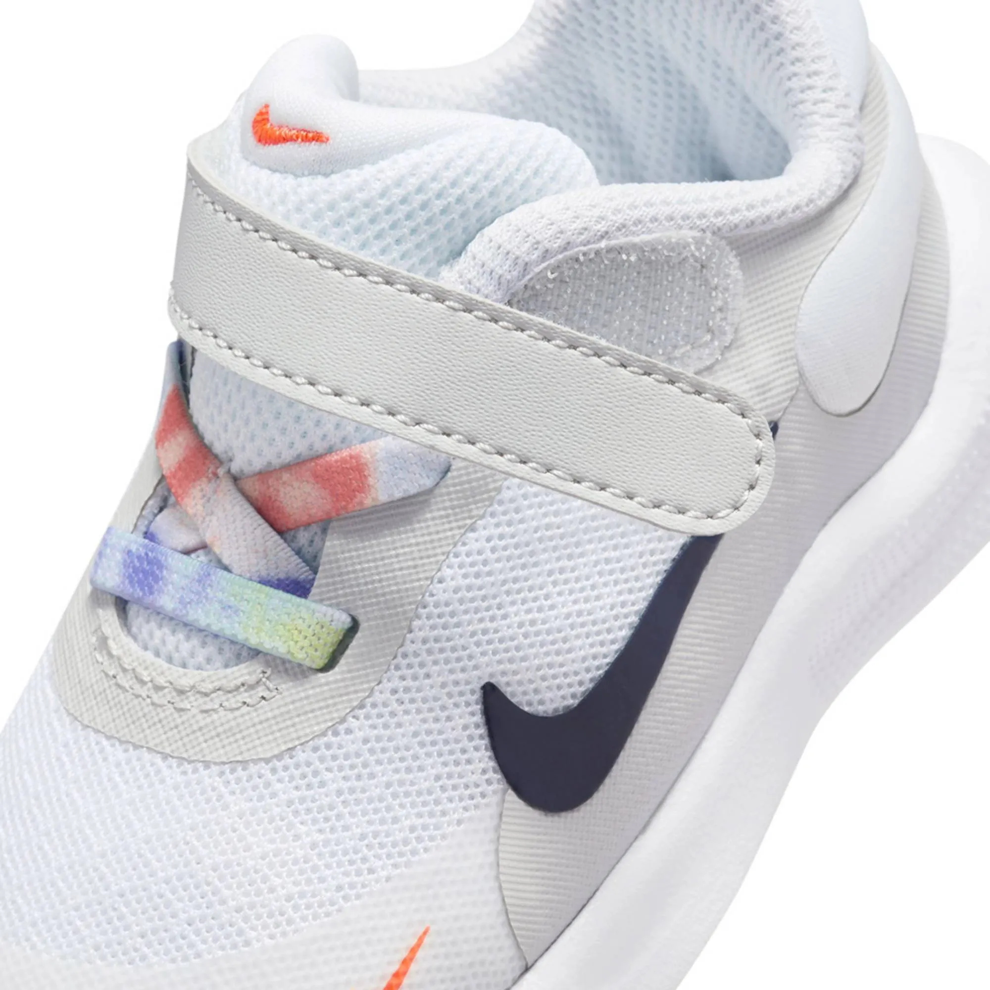 NIKE REVOLUTION 7