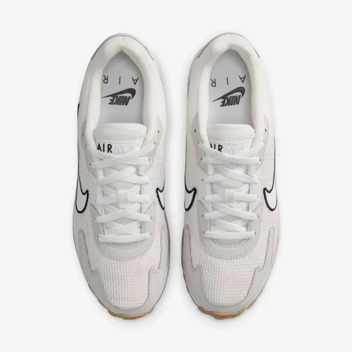 NIKE AIR MAX SOLO
