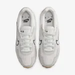 NIKE AIR MAX SOLO