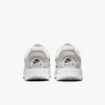 NIKE AIR MAX SOLO