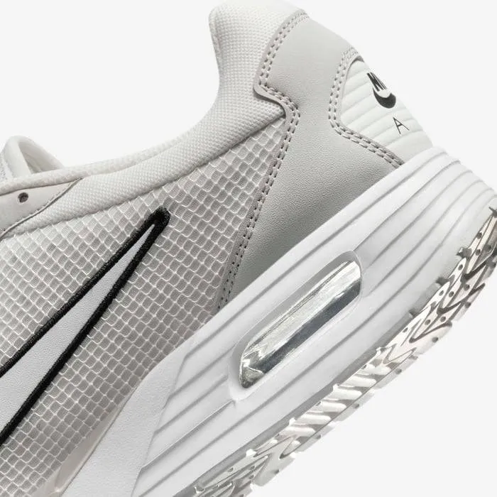 NIKE AIR MAX SOLO