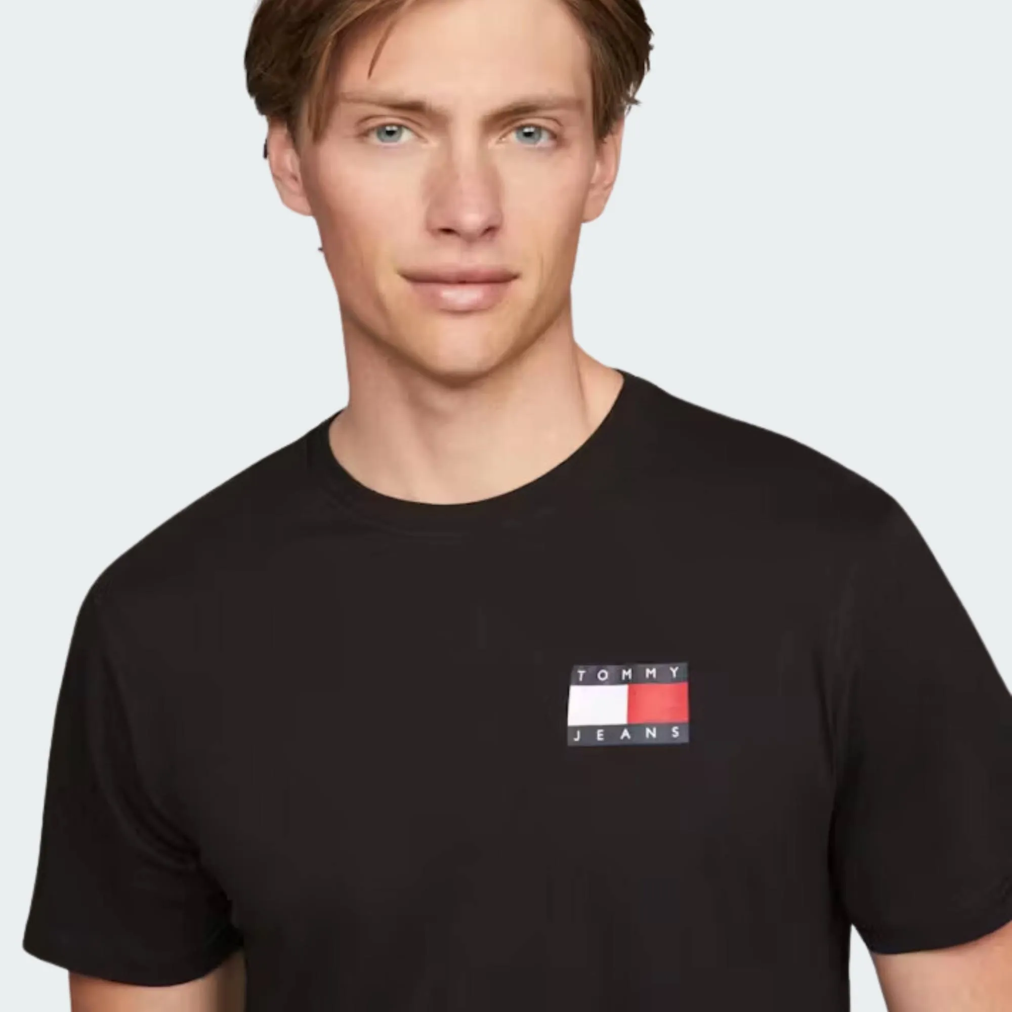 TOMMY JEANS MENS SLIM ESSENTIAL FLAG TEE