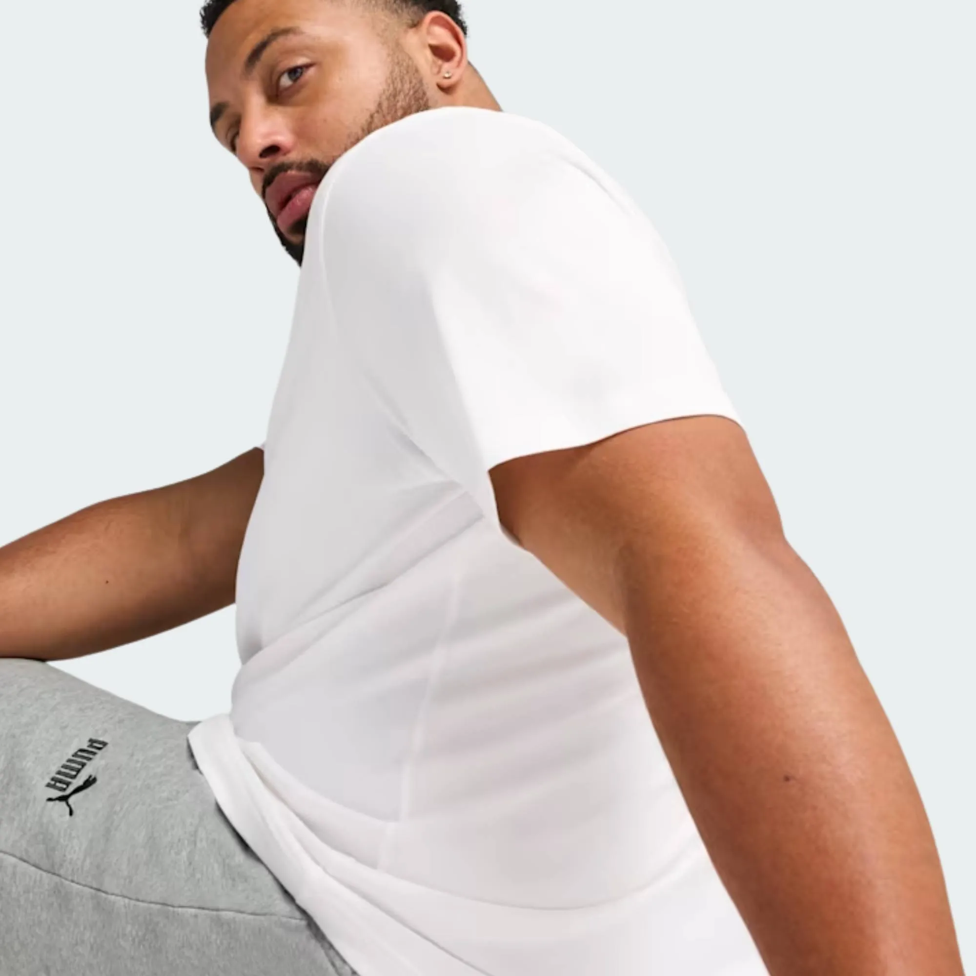 PUMA ESSENTIALS SMALL NO. 1 LOGO TEE